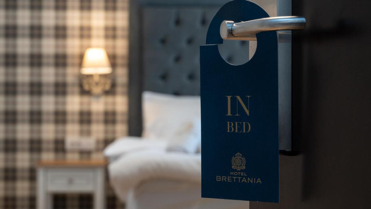 Brettania Hotel อิโออันนินา ภายนอก รูปภาพ