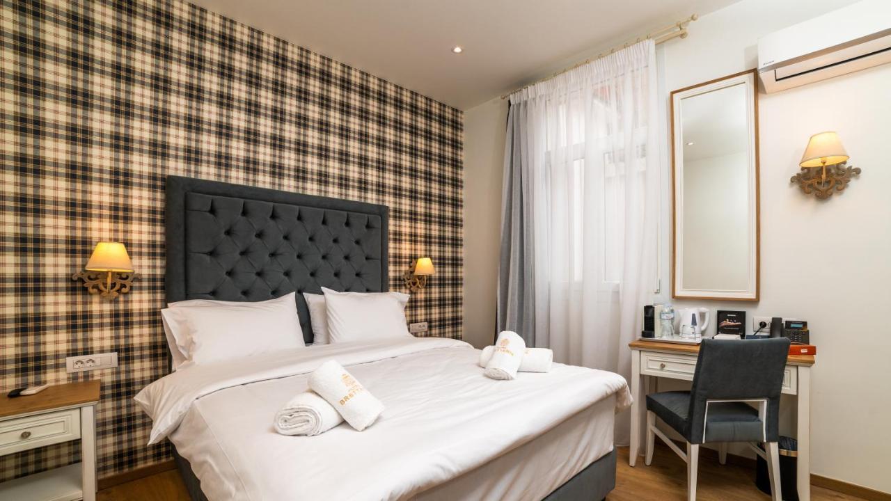 Brettania Hotel อิโออันนินา ภายนอก รูปภาพ