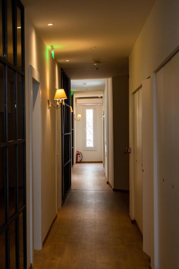 Brettania Hotel อิโออันนินา ภายนอก รูปภาพ