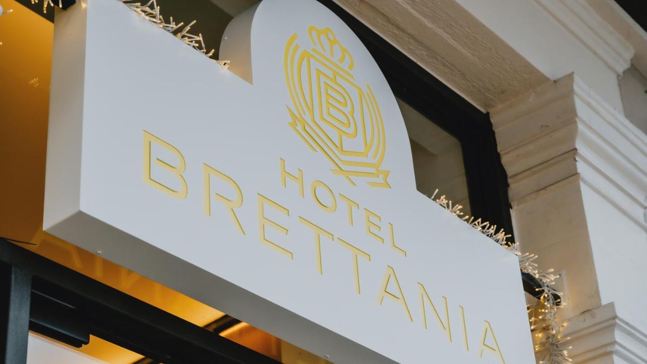Brettania Hotel อิโออันนินา ภายนอก รูปภาพ